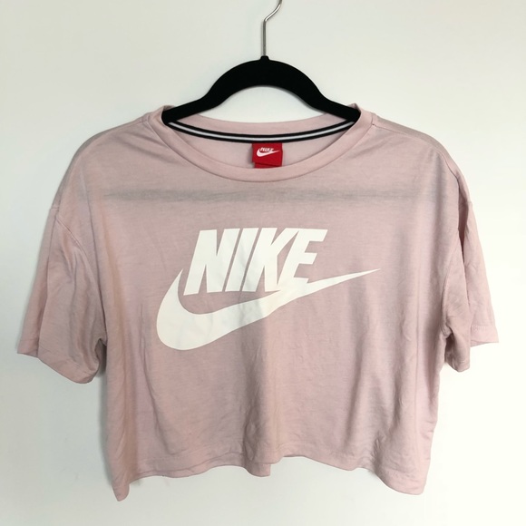 nike pink crop